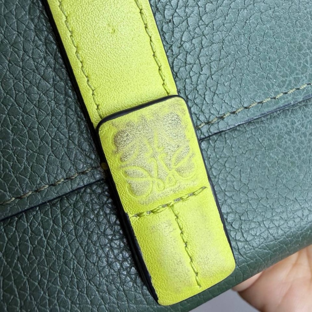 Loewe Small Vertical Wallet Green/Lime Yellow Grained Calf Leather - Picture 2 of 14